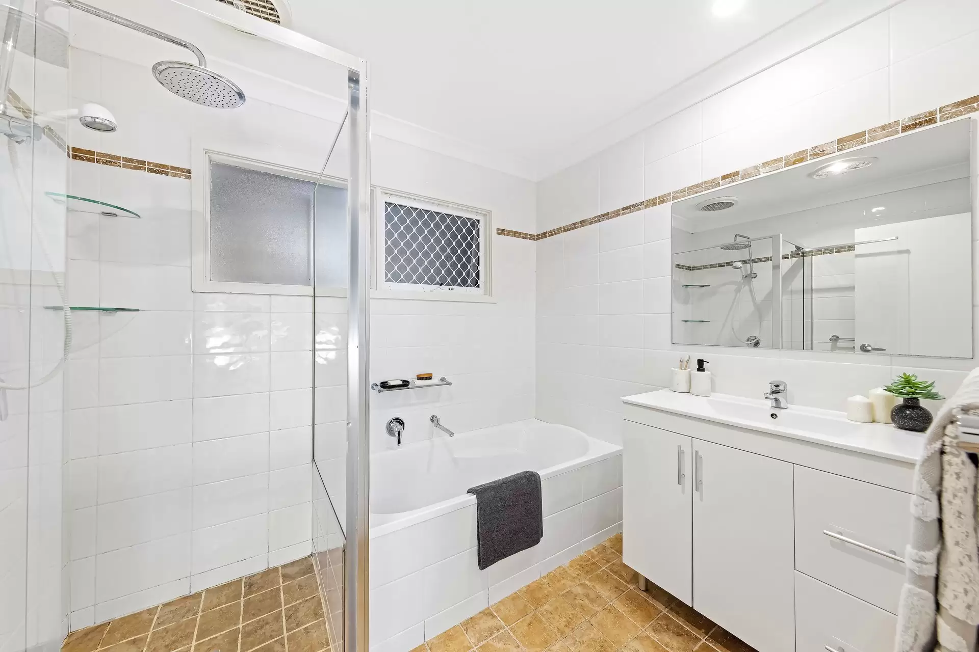 6 Oswald Close, Warrawee Sold by The Marshall Group - image 9