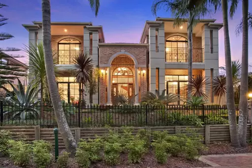 6 Cedar Grove, Frenchs Forest Sold by The Marshall Group