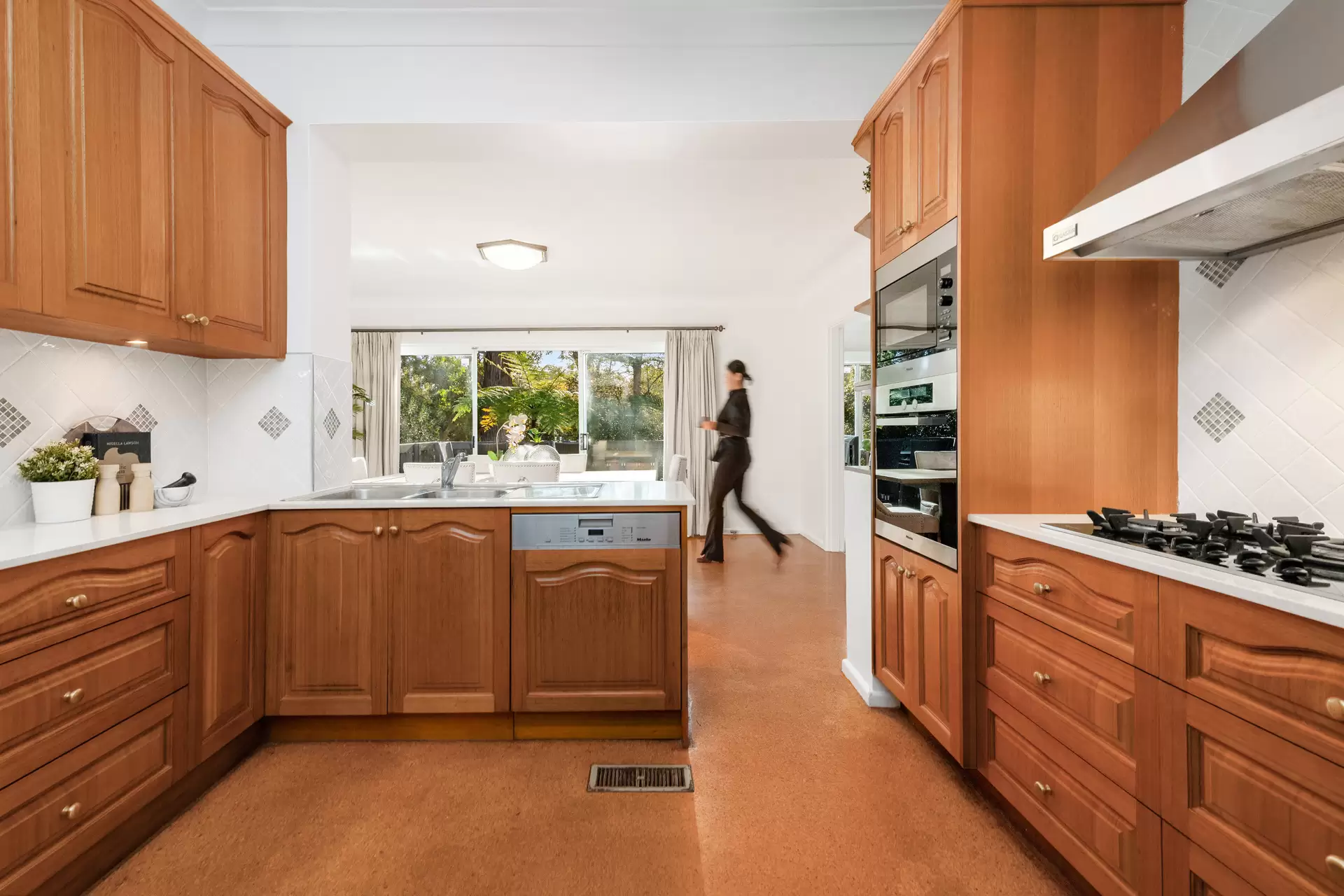 9 Yarrara Road, Pymble Sold by The Marshall Group - image 4