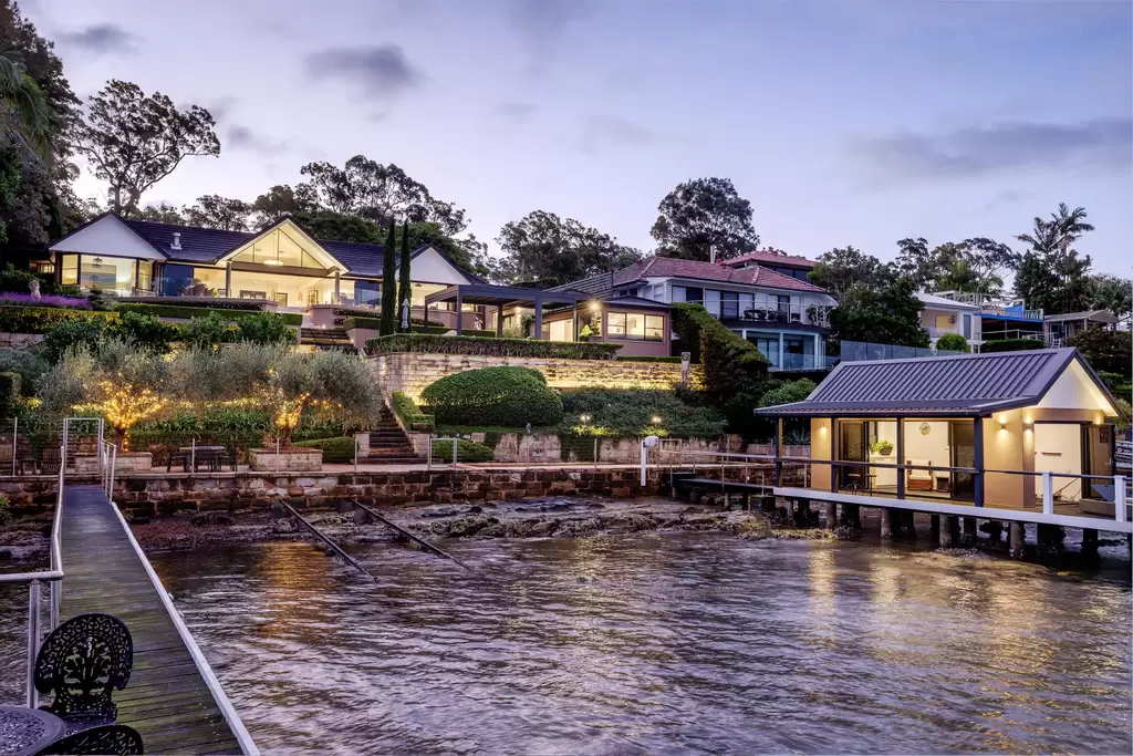 1 Albany Street, Point Frederick Sold by The Marshall Group