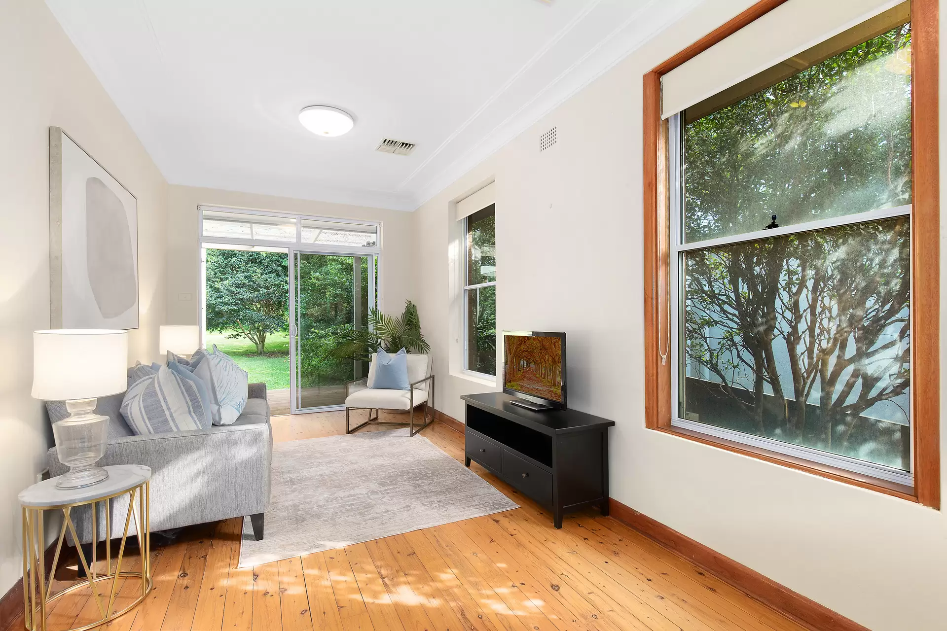 16 Binalong Street, West Pymble Sold by The Marshall Group - image 5