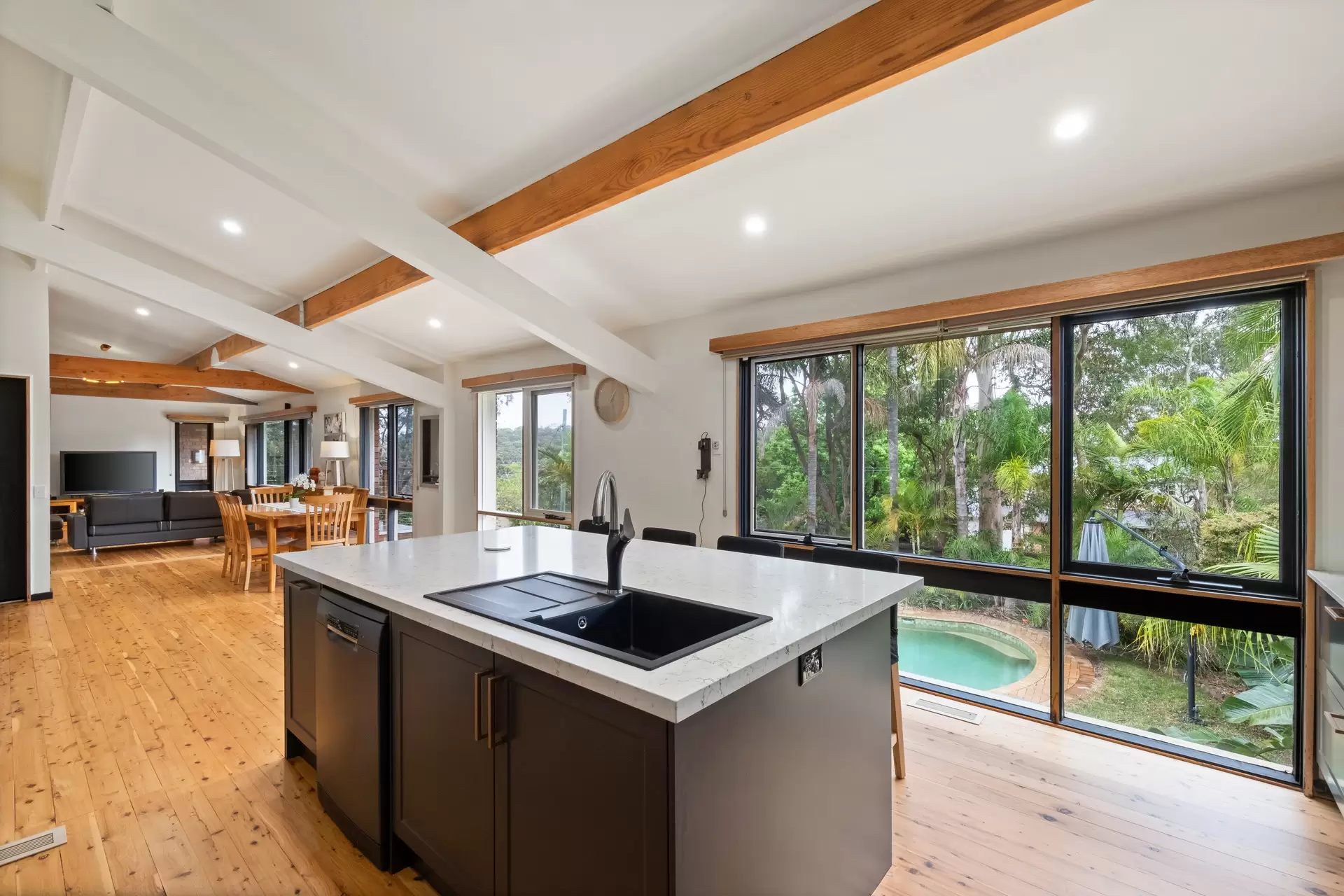 8 Otaki Place, St Ives Sold by The Marshall Group - image 3