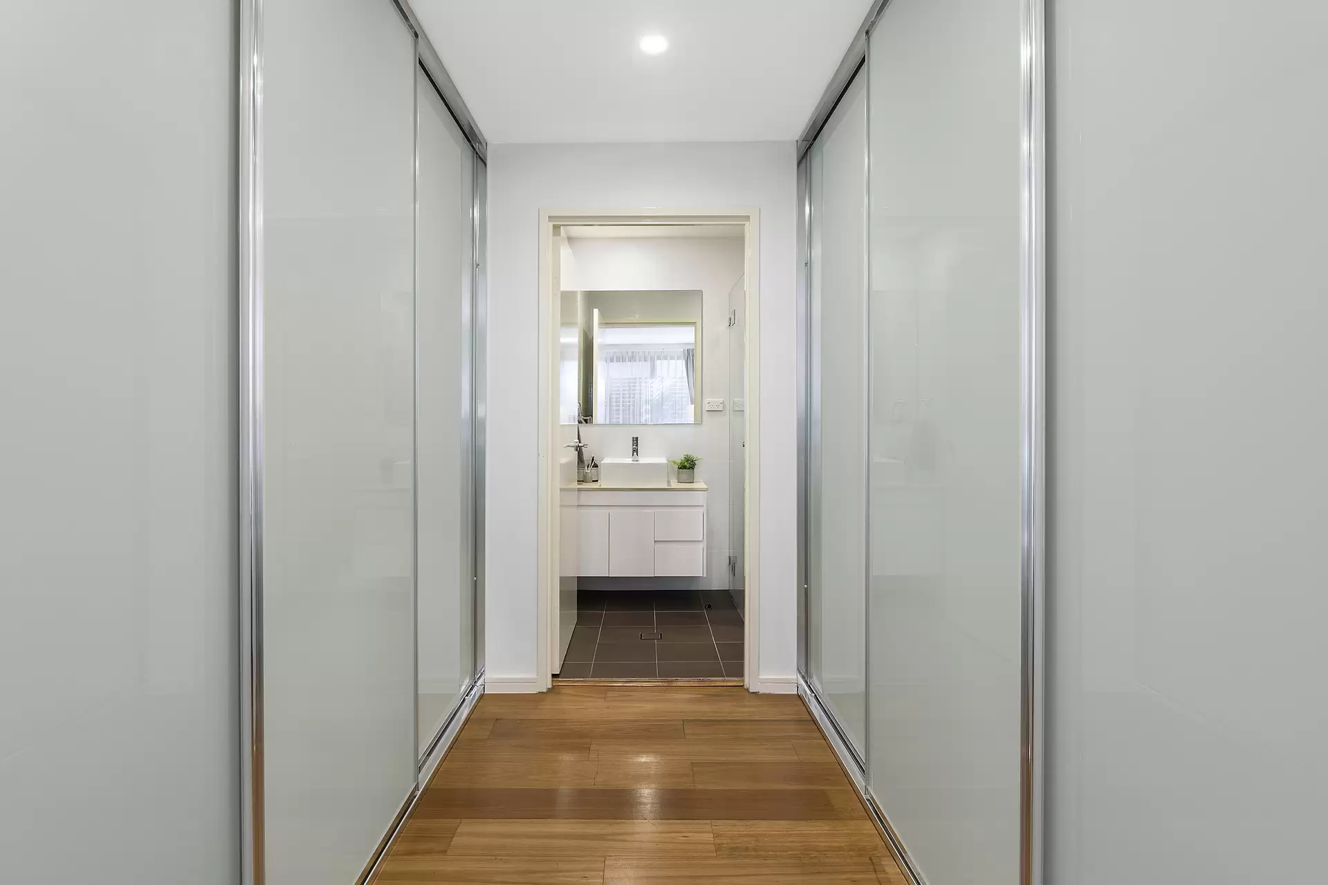 101/28-32 Dumaresq Street, Gordon Sold by The Marshall Group - image 4