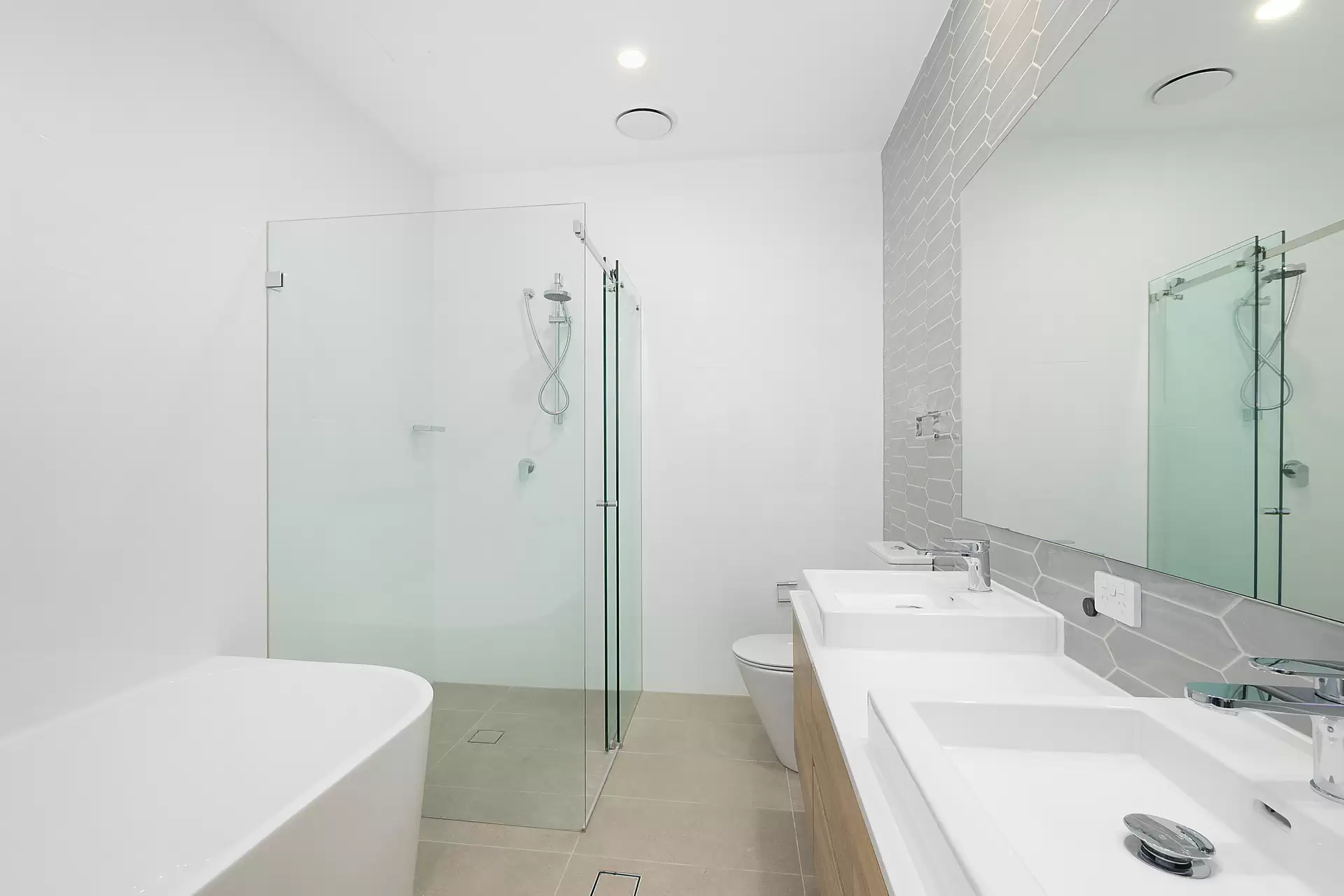 4/10 Newhaven Place, St Ives Auction by The Marshall Group - image 8