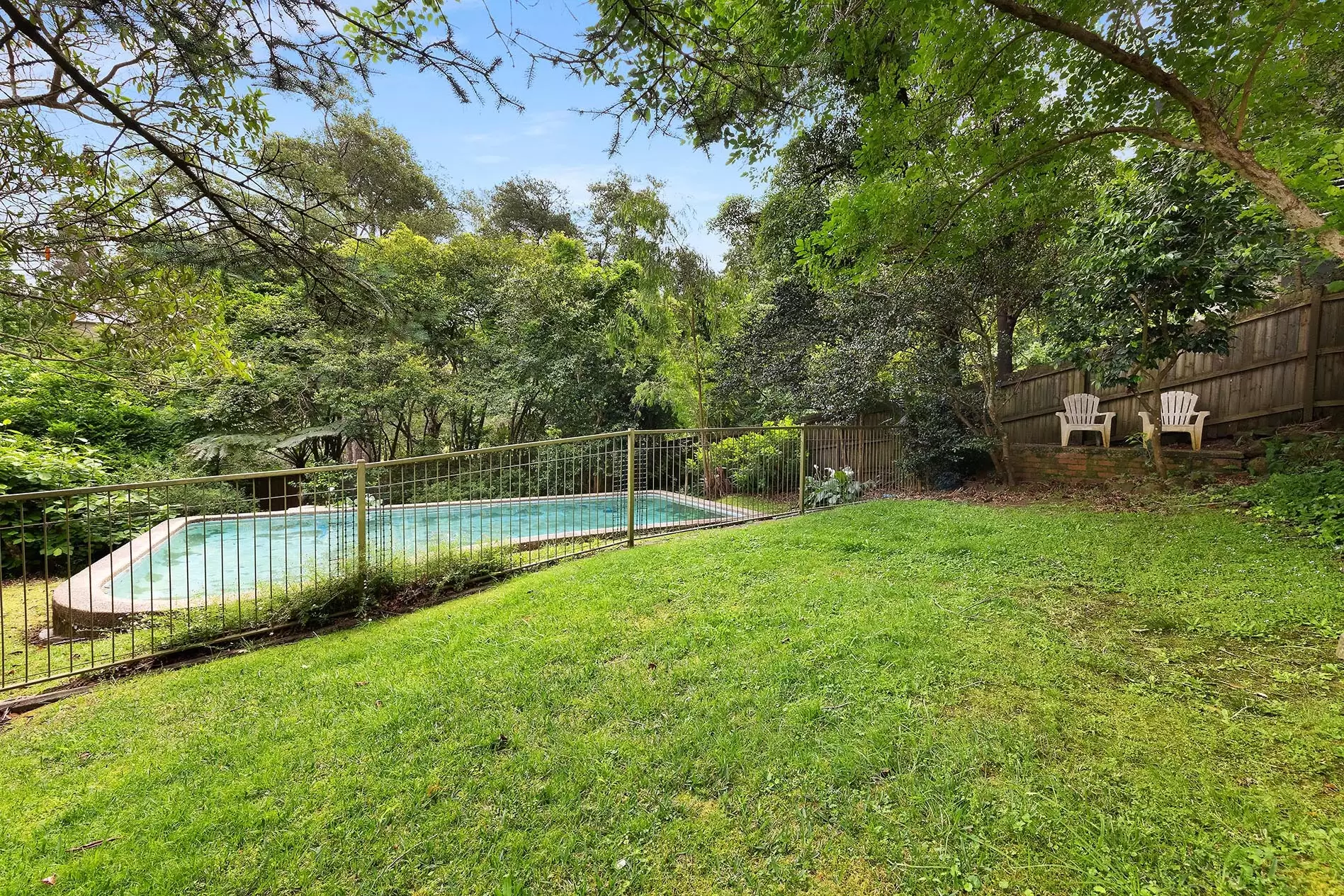 15 Waugoola Street, Gordon Sold by The Marshall Group - image 8