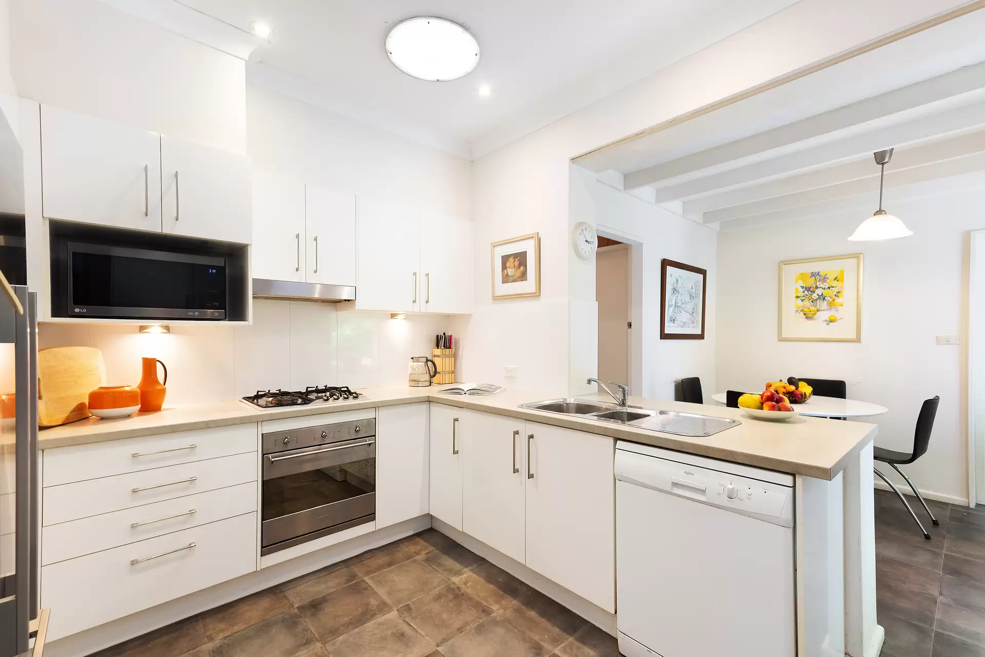 15 Waugoola Street, Gordon Sold by The Marshall Group - image 4