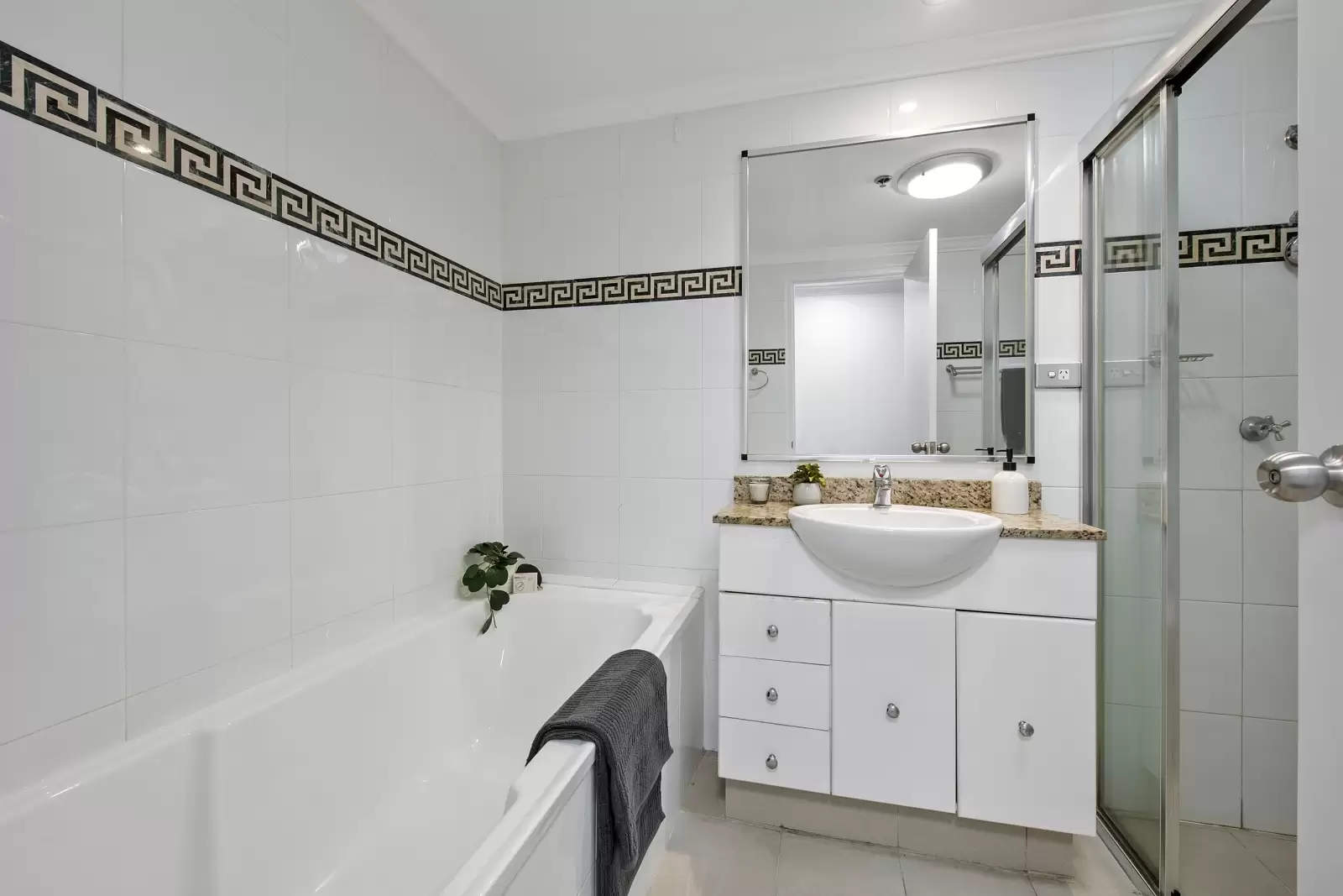 193/14 Brown Street, Chatswood Sold by The Marshall Group - image 9