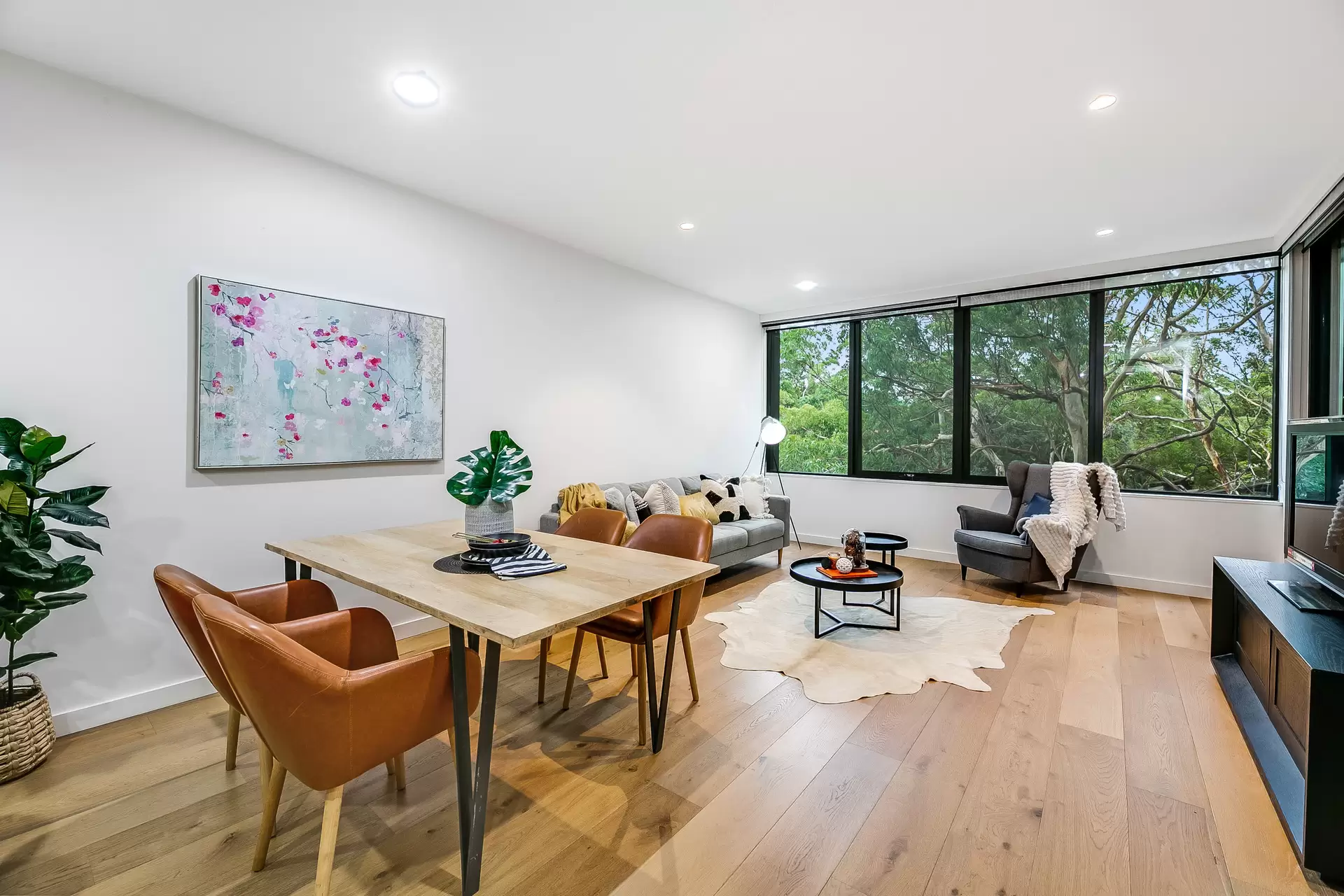 B905/1 Avon Road, Pymble Sold by The Marshall Group - image 2