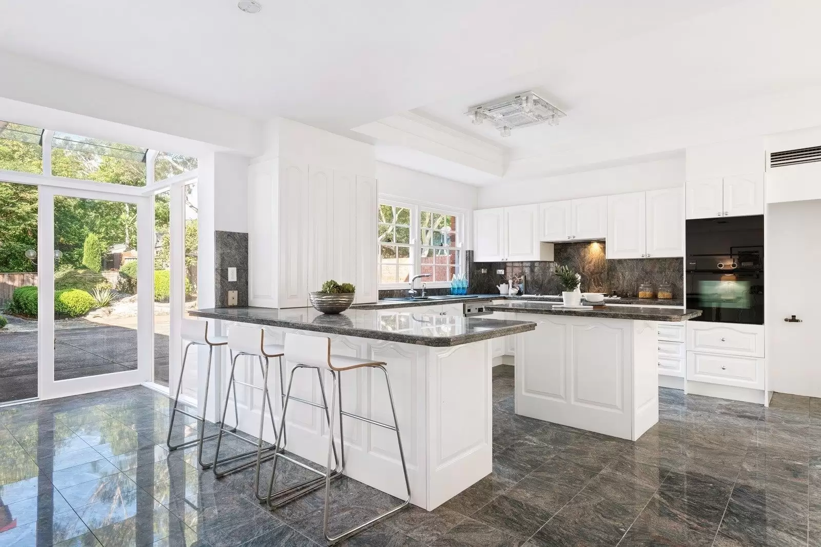 65 Curtin Avenue, Wahroonga Sold by The Marshall Group - image 7