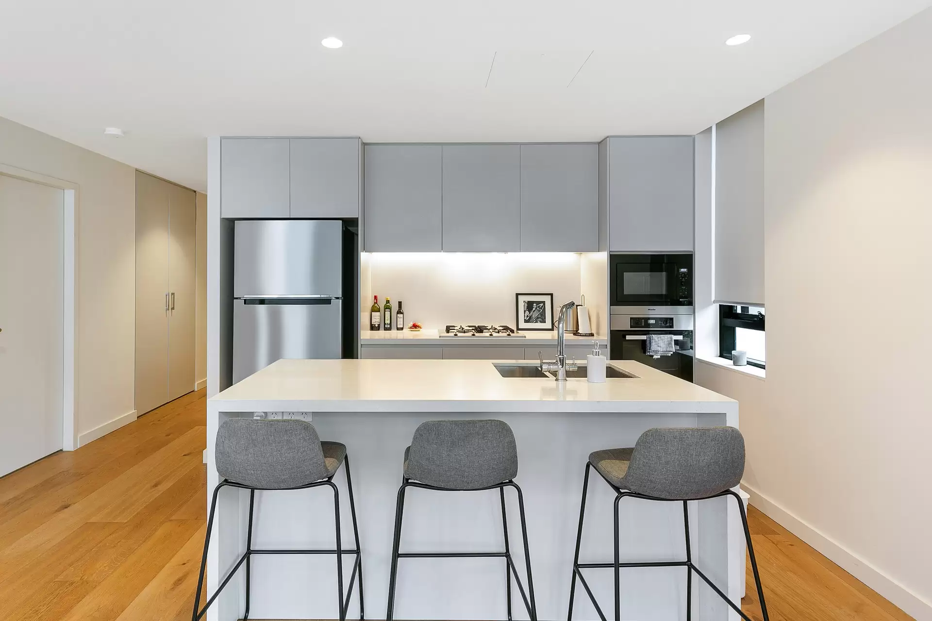 B806/1 Avon Road, Pymble Sold by The Marshall Group - image 2