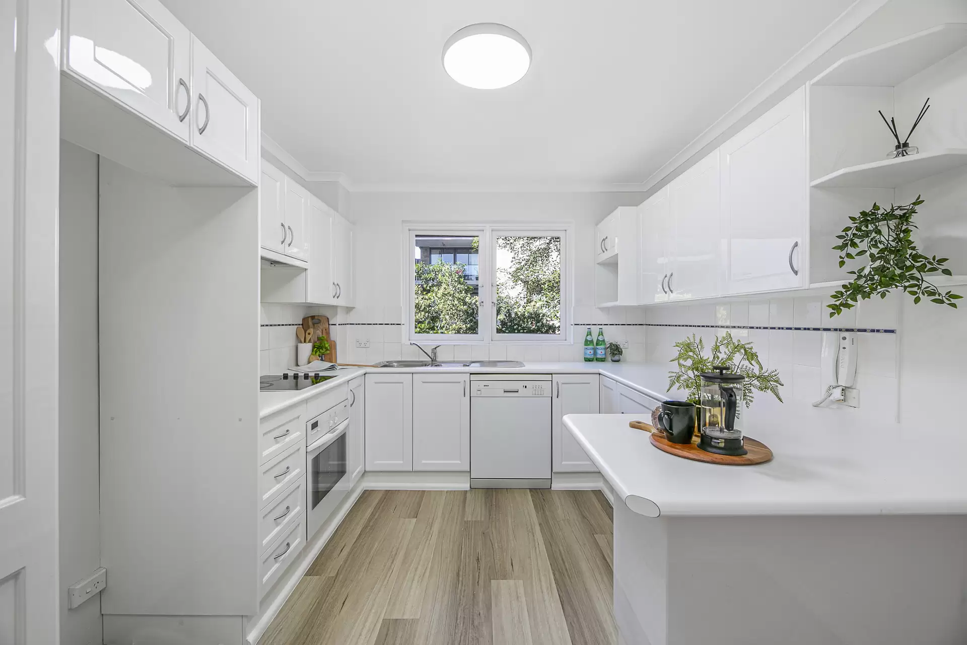 5/576 Pacific Highway, Killara Sold by The Marshall Group - image 1