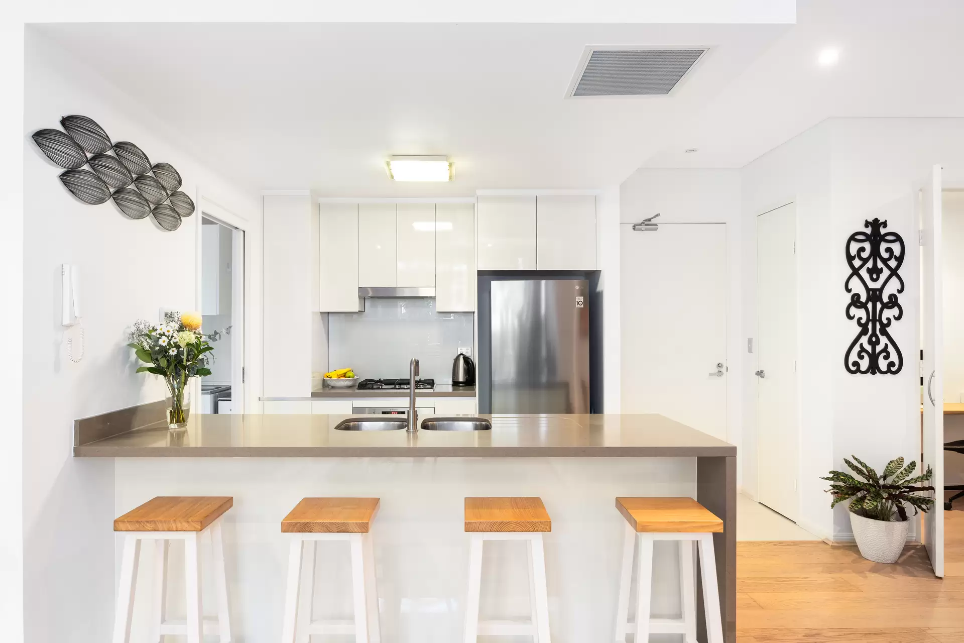 36/132-138 Killeaton Street, St Ives Sold by The Marshall Group - image 3