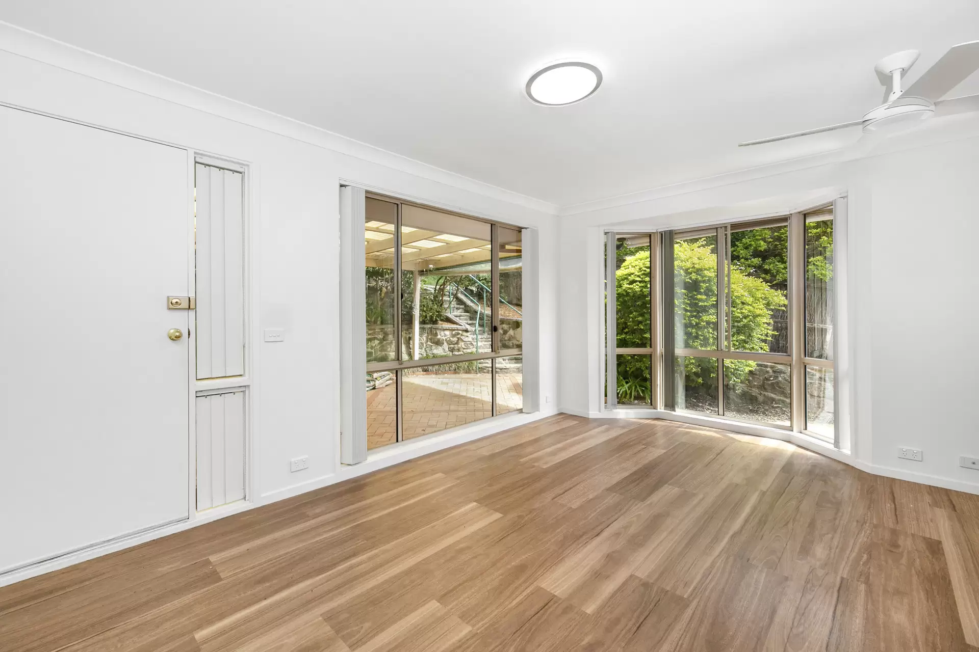 11 Wearden Road, Belrose Sold by The Marshall Group - image 5