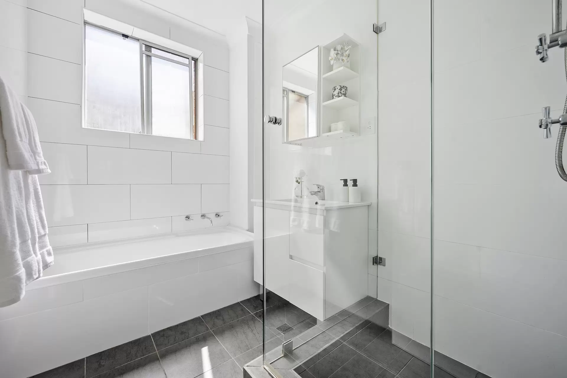 10/246-250 Pacific Highway, Lindfield Sold by The Marshall Group - image 9