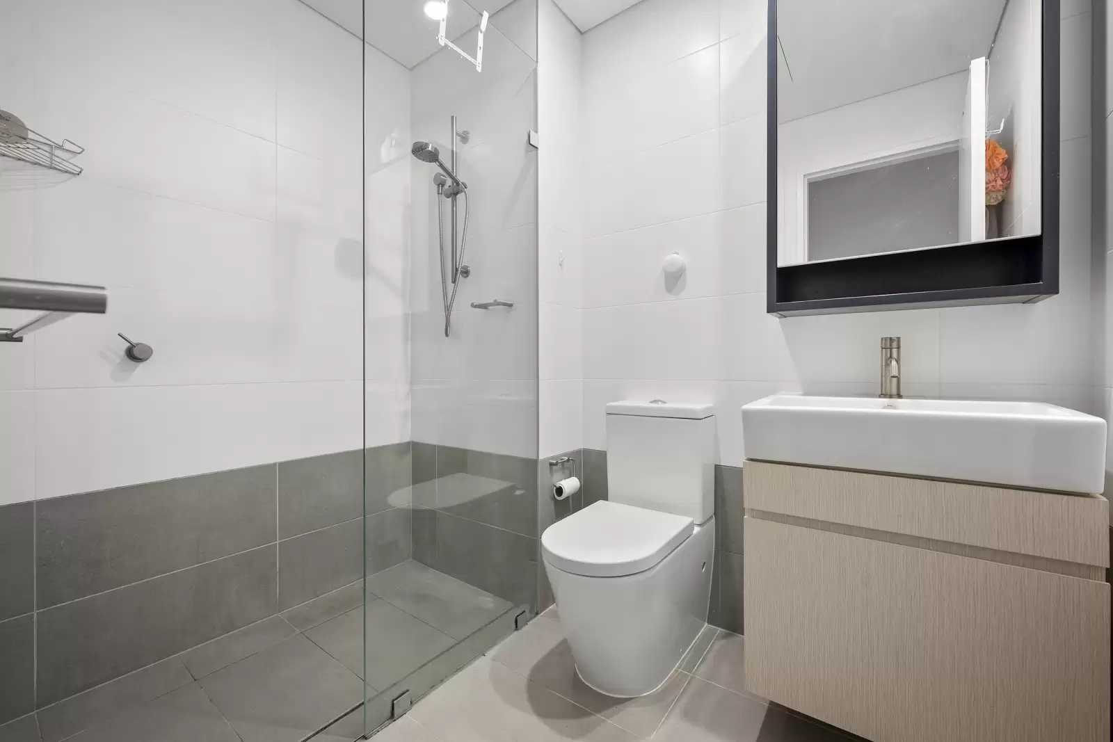 13/21-37 Waitara Avenue, Waitara Sold by The Marshall Group - image 4