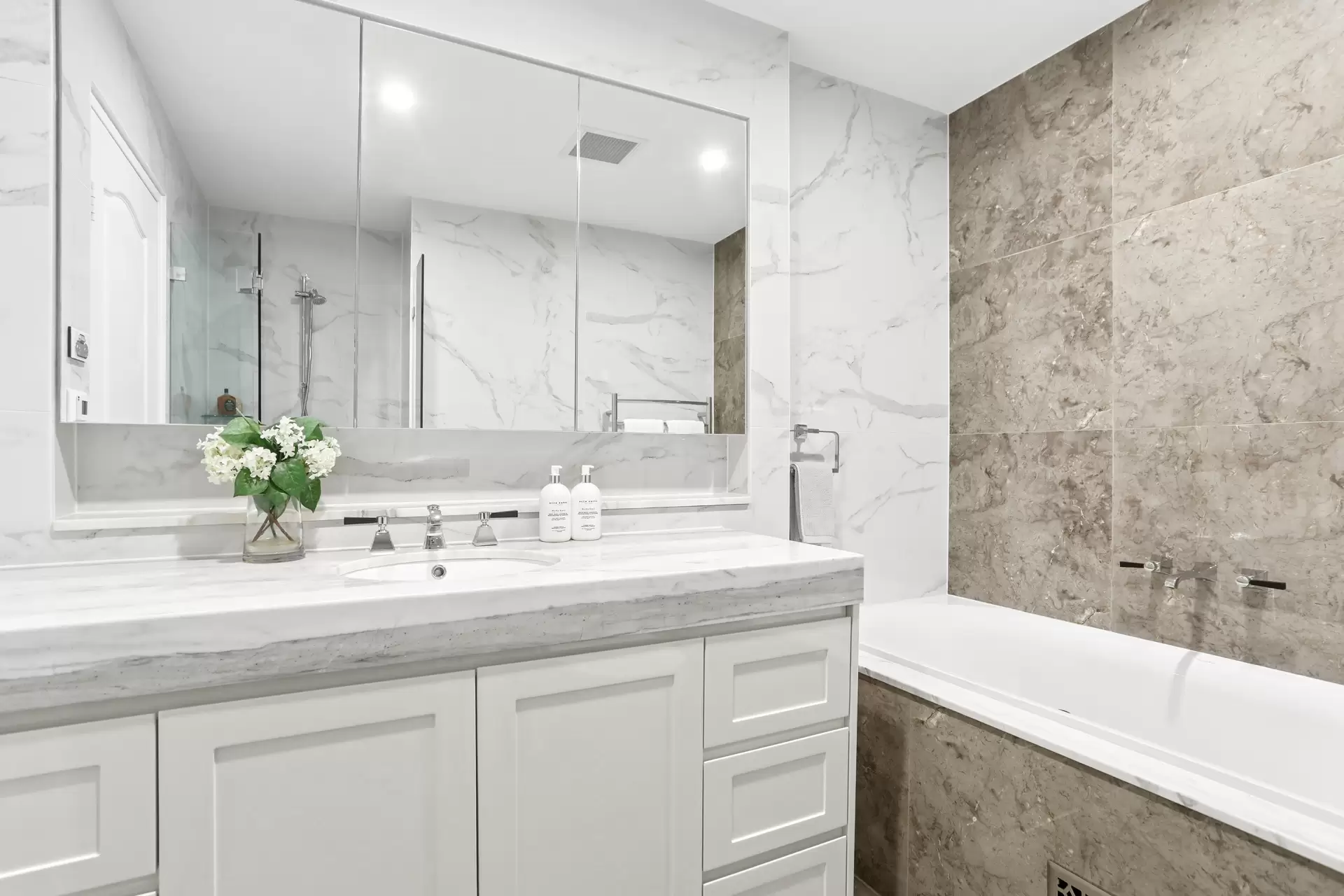 17/14-18  Neringah Avenue, Wahroonga Sold by The Marshall Group - image 8