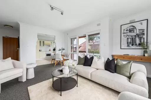 4/266 Pacific Highway, Lindfield Sold by The Marshall Group