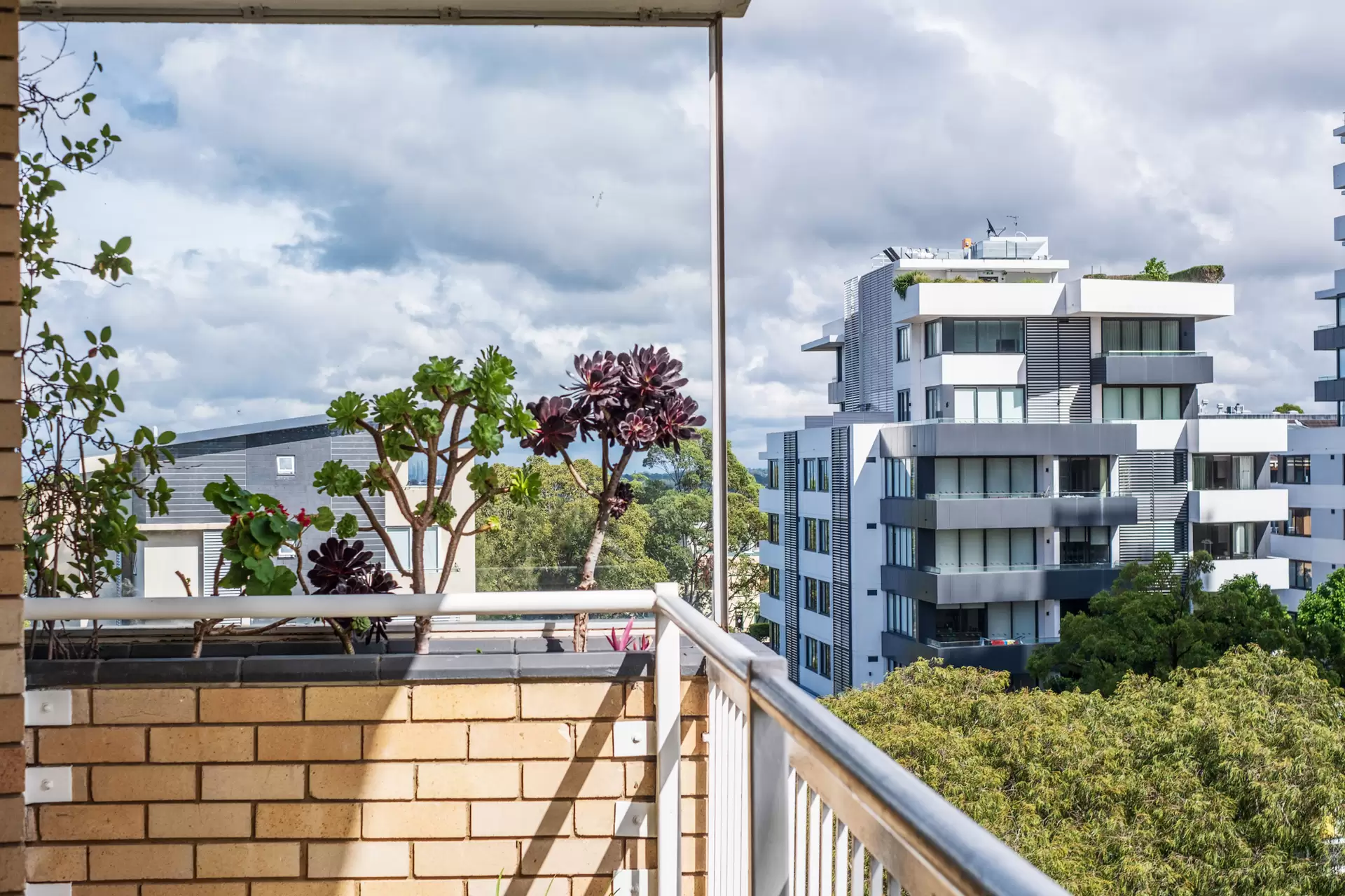 33/8-14 Ellis Street, Chatswood Sold by The Marshall Group - image 3