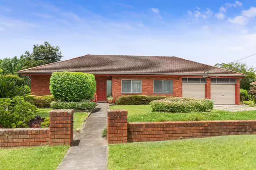 28 Gillian Parade, West Pymble Sold by The Marshall Group