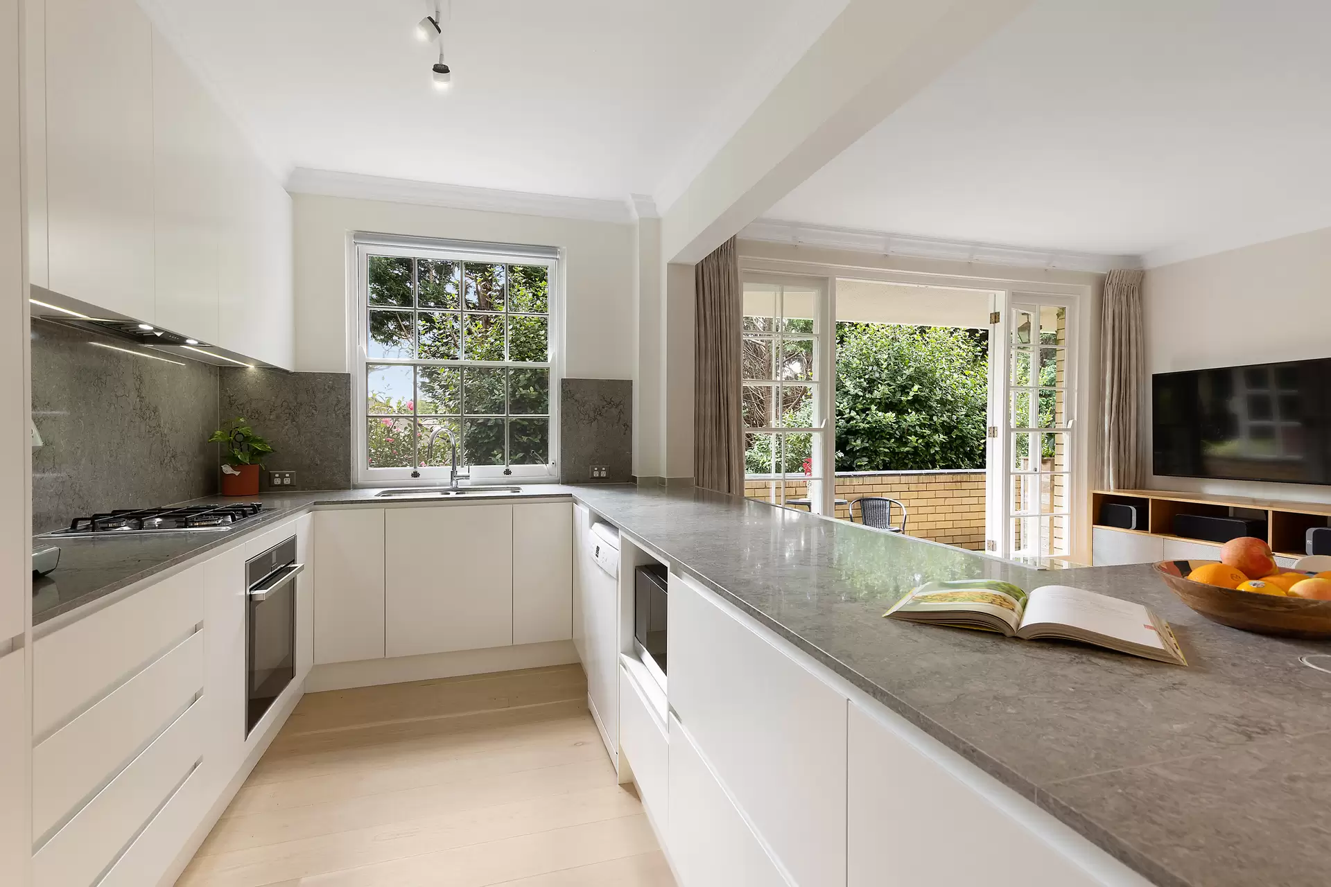 2/635 Pacific Highway, Killara Sold by The Marshall Group - image 2