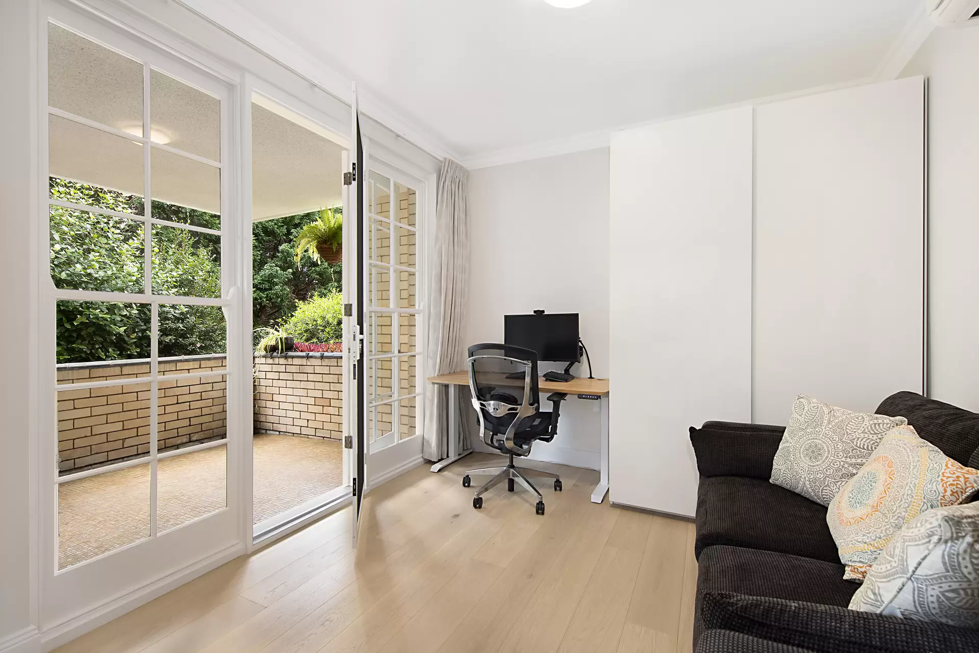 2/635 Pacific Highway, Killara Sold by The Marshall Group - image 5