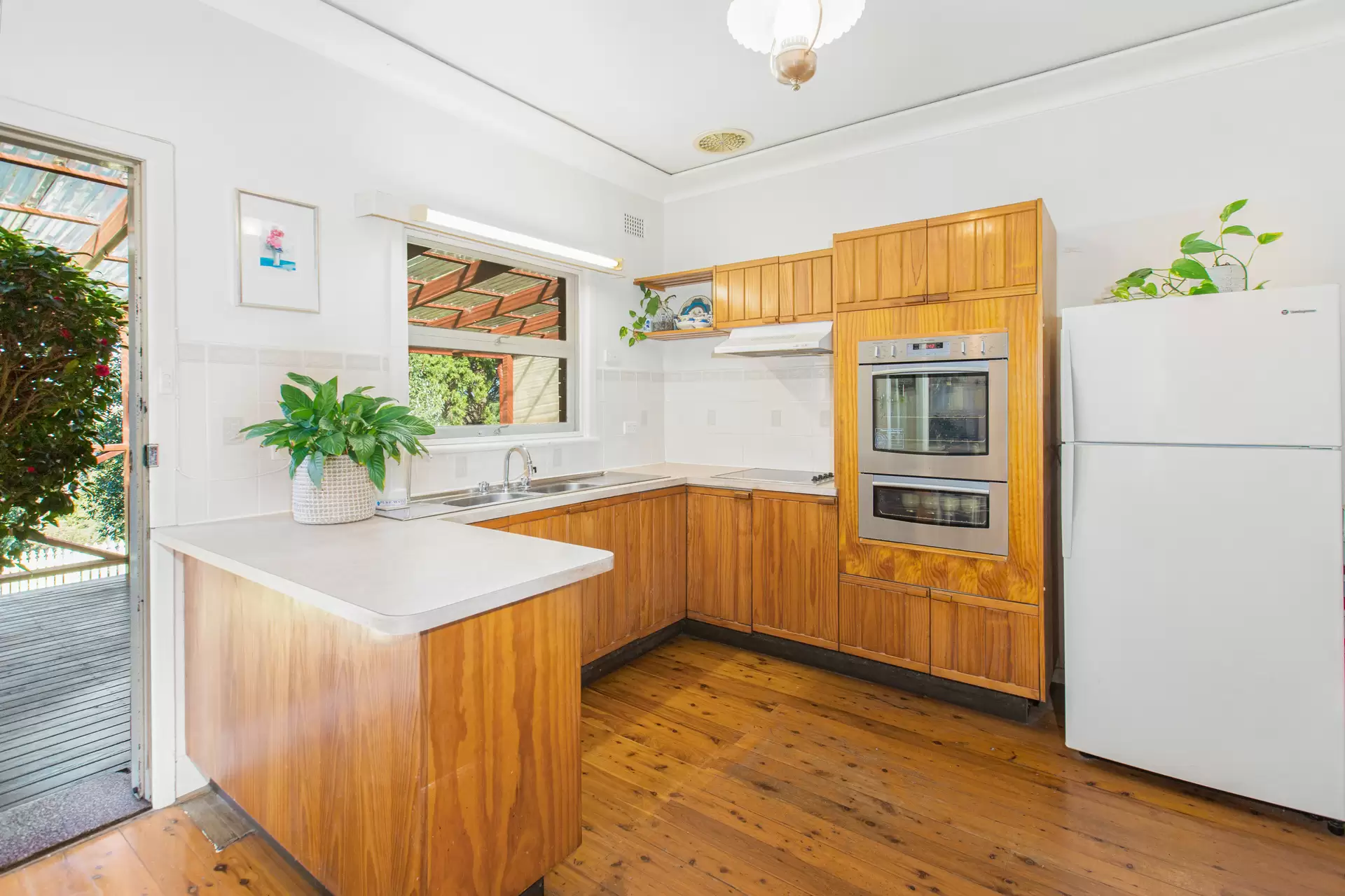 23 Meredith Avenue, Hornsby Heights Sold by The Marshall Group - image 3