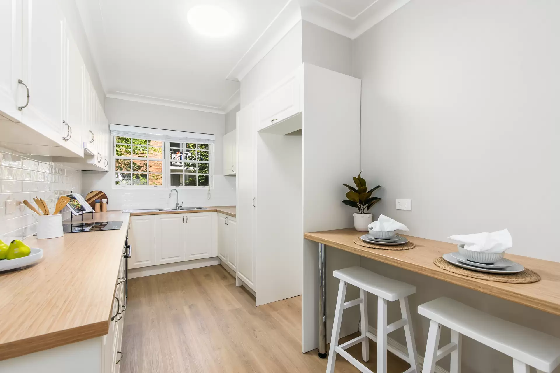 6/6 Coonanbarra Road, Wahroonga Sold by The Marshall Group - image 3