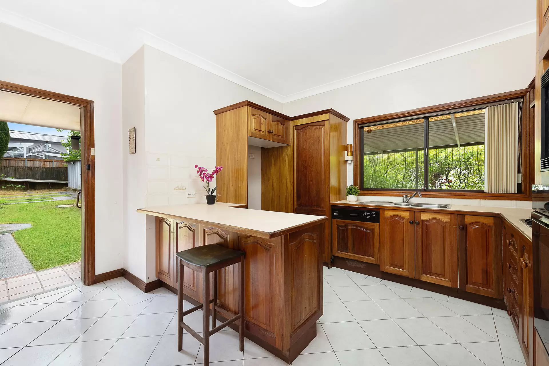 7 Kooloona Crescent, West Pymble Sold by The Marshall Group - image 3