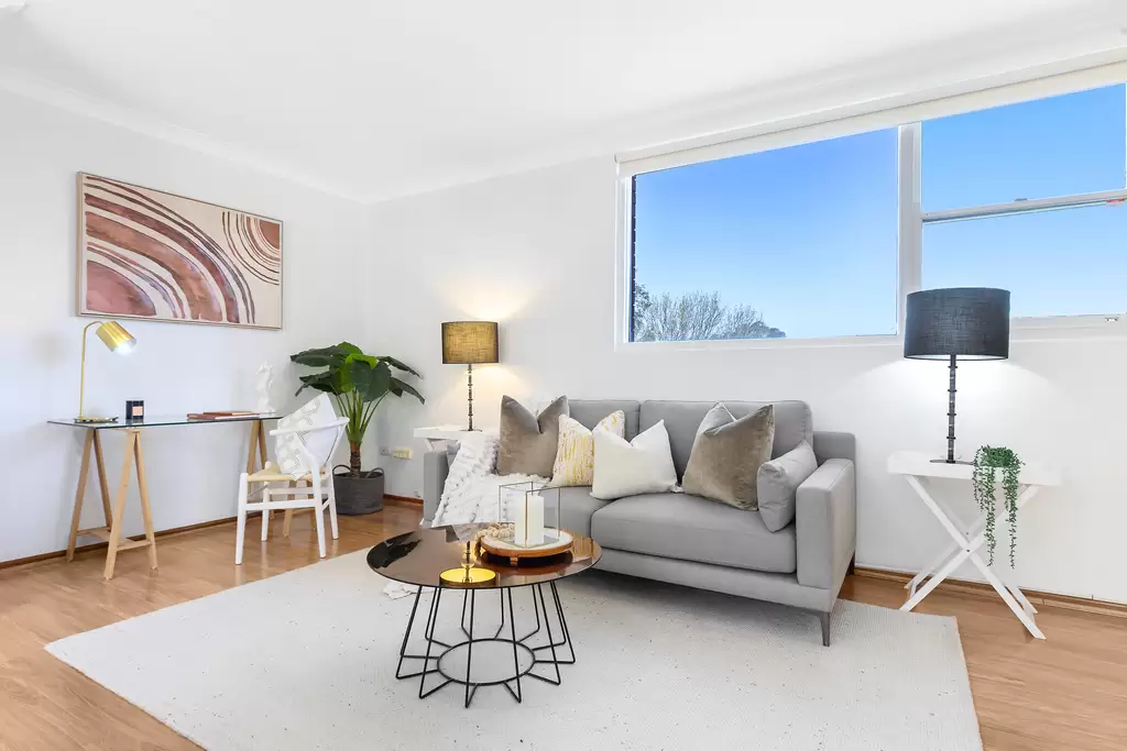 8/2 Essex Street, Killara Sold by The Marshall Group