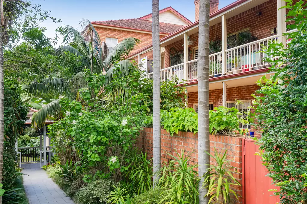4/713 Pacific Highway, Gordon Sold by The Marshall Group