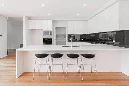 10 Monmouth Avenue, Killara Leased by The Marshall Group