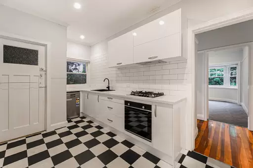 1/154 Pacific Highway, Roseville Leased by The Marshall Group