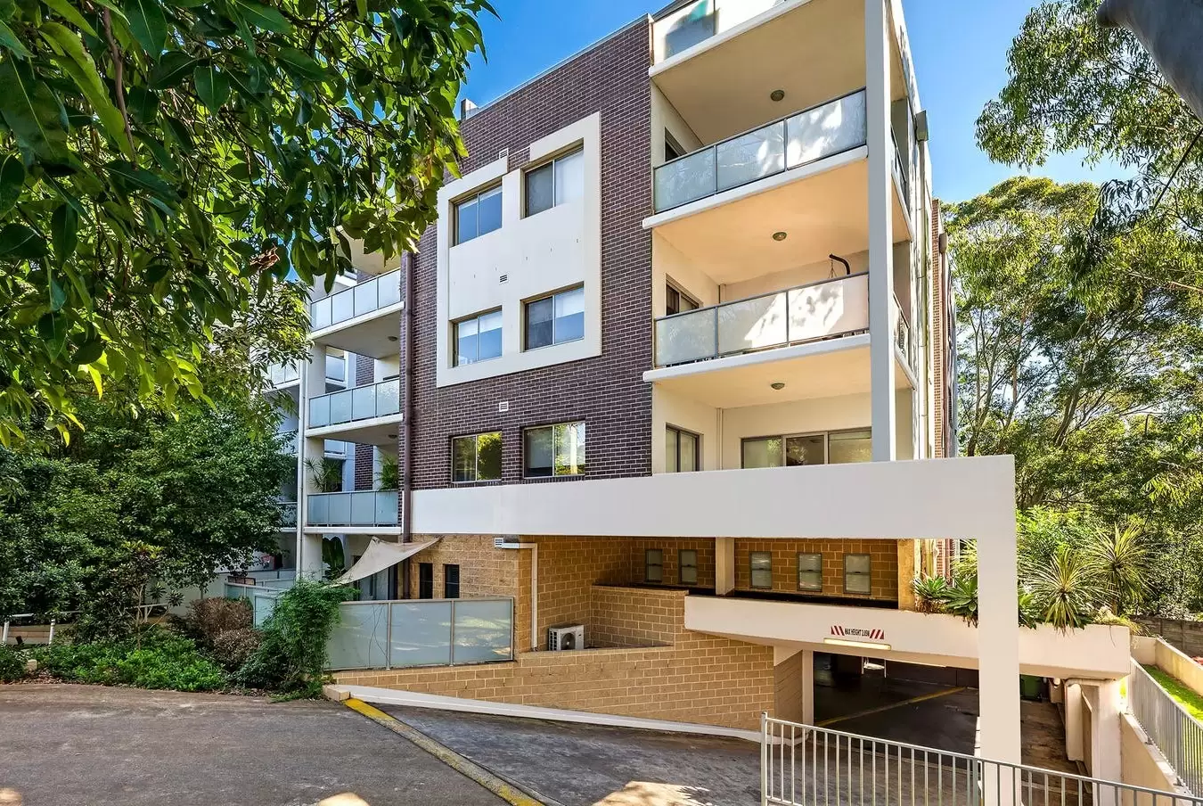 5/2-6 Bundarra Avenue, Wahroonga Leased by The Marshall Group - image 2
