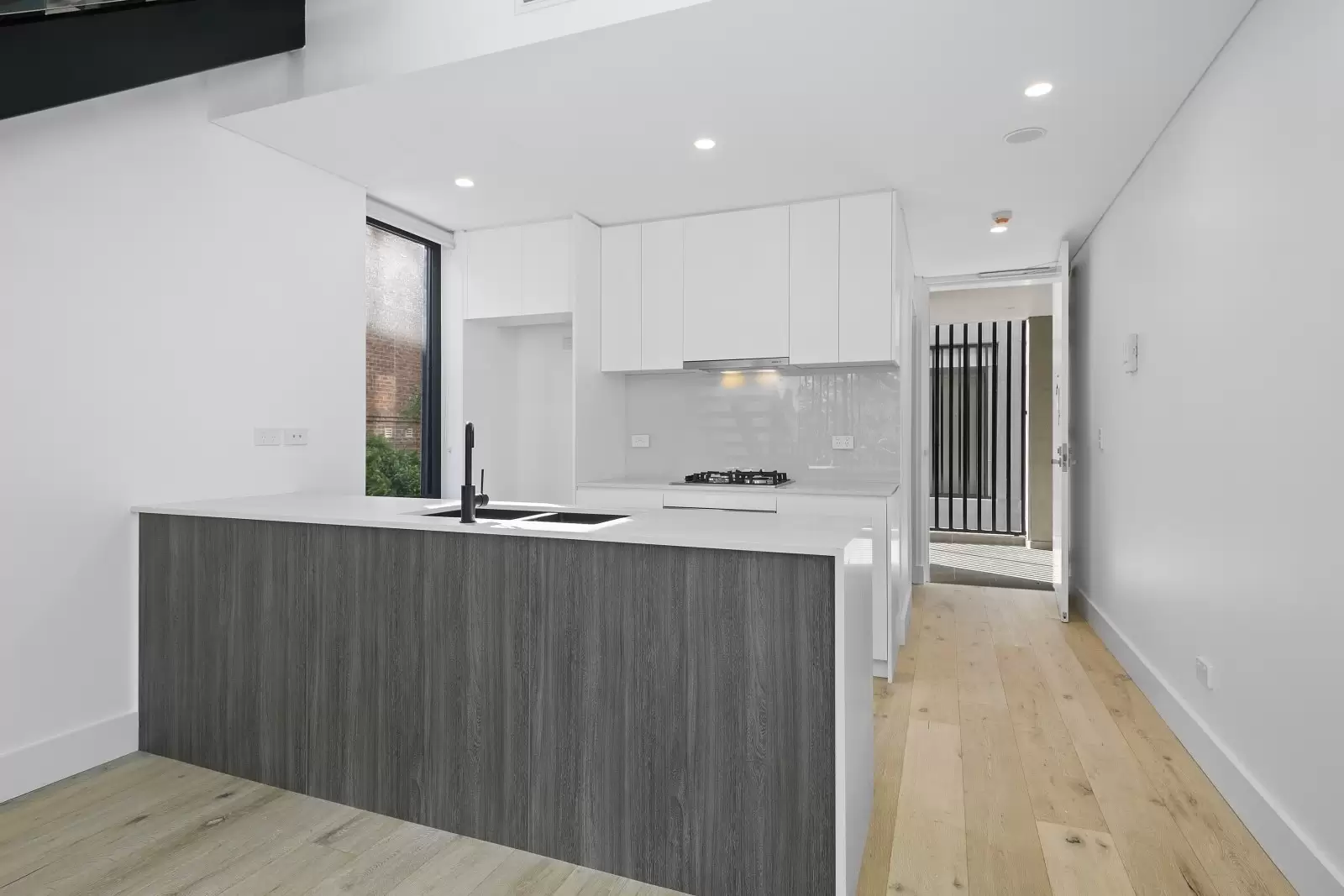 8/1017 Pacific Highway, Pymble Leased by The Marshall Group - image 3