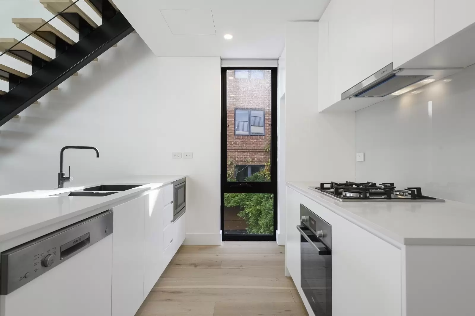 8/1017 Pacific Highway, Pymble Leased by The Marshall Group - image 4