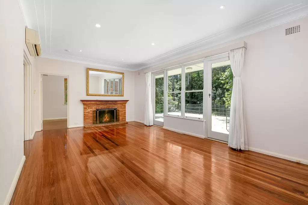 41 Illeroy Avenue, Killara Leased by The Marshall Group